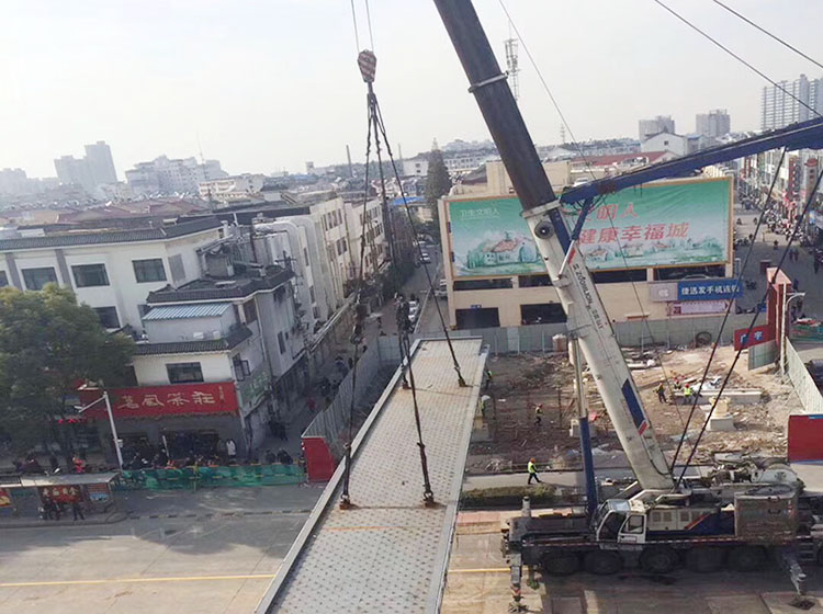 靖江吊車(chē)租賃價(jià)格